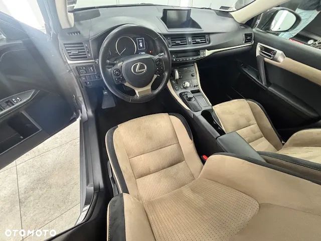 Lexus CT 200h Elegance - 3