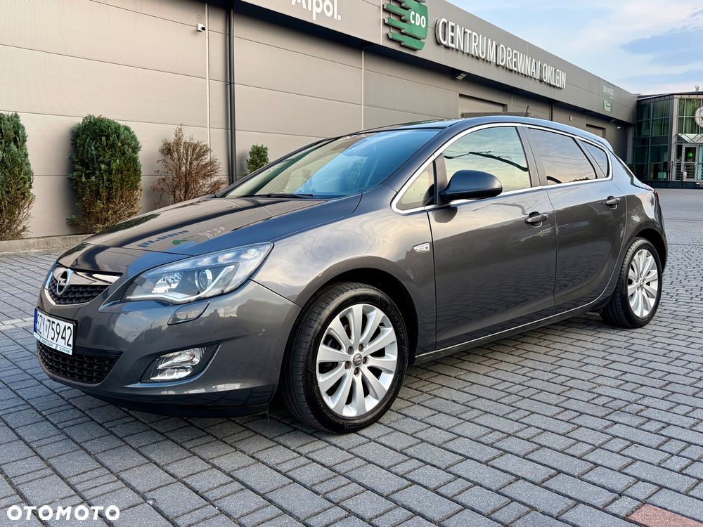 Opel Astra 1.4 Turbo Cosmo - 1