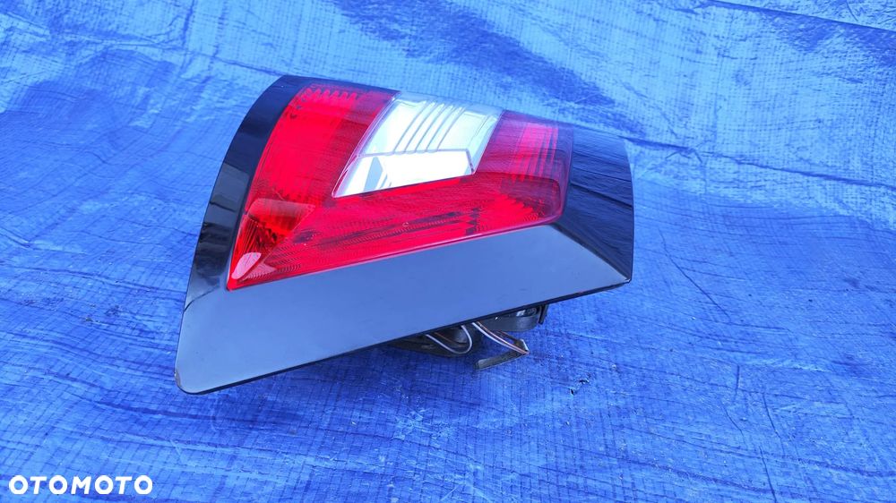 KLAPA KAMERA COFANIA ZDERZAK CZUJNIKI PDC PAS TYLNY WZMOCNIENIE BELKA LAMPA LEWY TYŁ KOMPLETNY ZESTAW DUPA ORYGINALNY LAKIER LF7Y SKODA FABIA III 3 6V LIFT HB 5D - 33