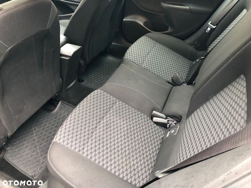 Opel Astra V 1.4 Enjoy - 19