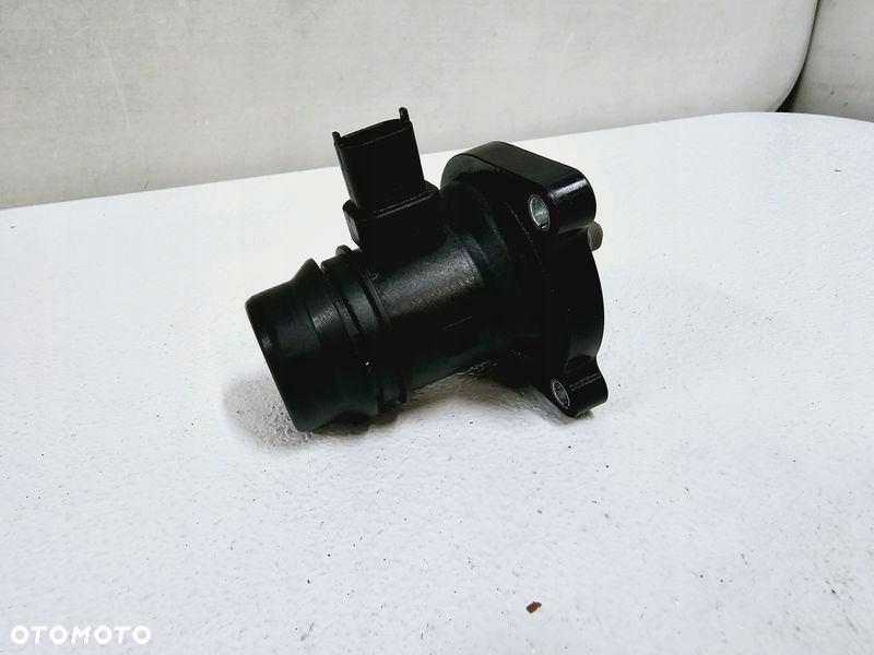 OPEL AMPERA CHEVROLET VOLT OBUDOWA TERMOSTATU 55576890 - 2
