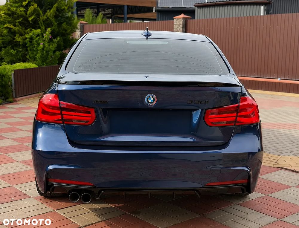 BMW Seria 3 330i M Sport - 7