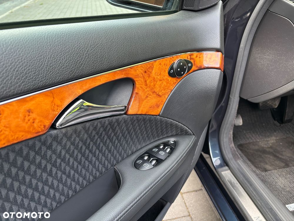 Mercedes-Benz Klasa E 200 T Kompressor Automatik Elegance - 24