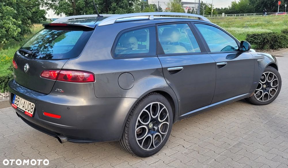 Alfa Romeo 159 Sportwagon ver-159-2-4jtdm-q4-distinctive - 10