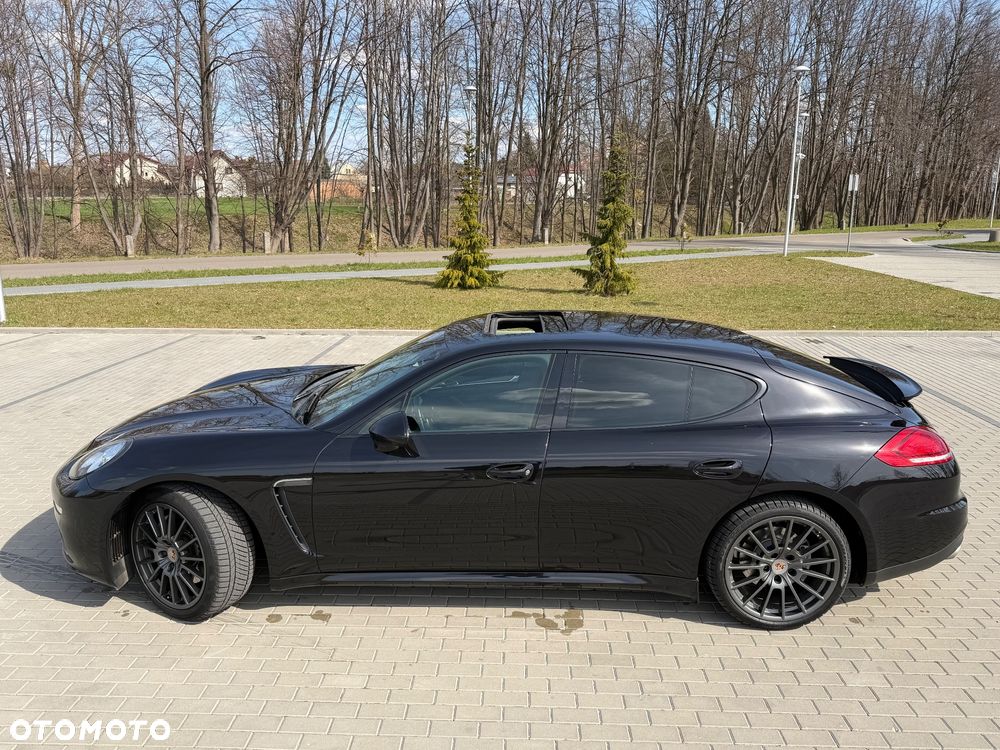 Porsche Panamera Platinum Edition - 4