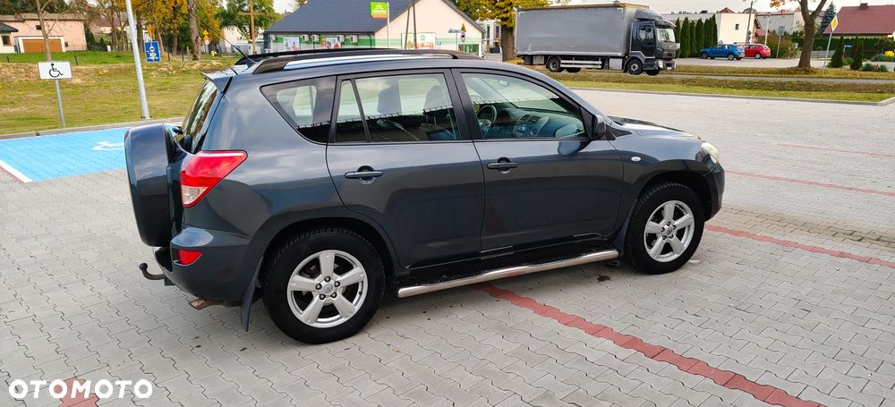 Toyota Rav4 2007 photo 3