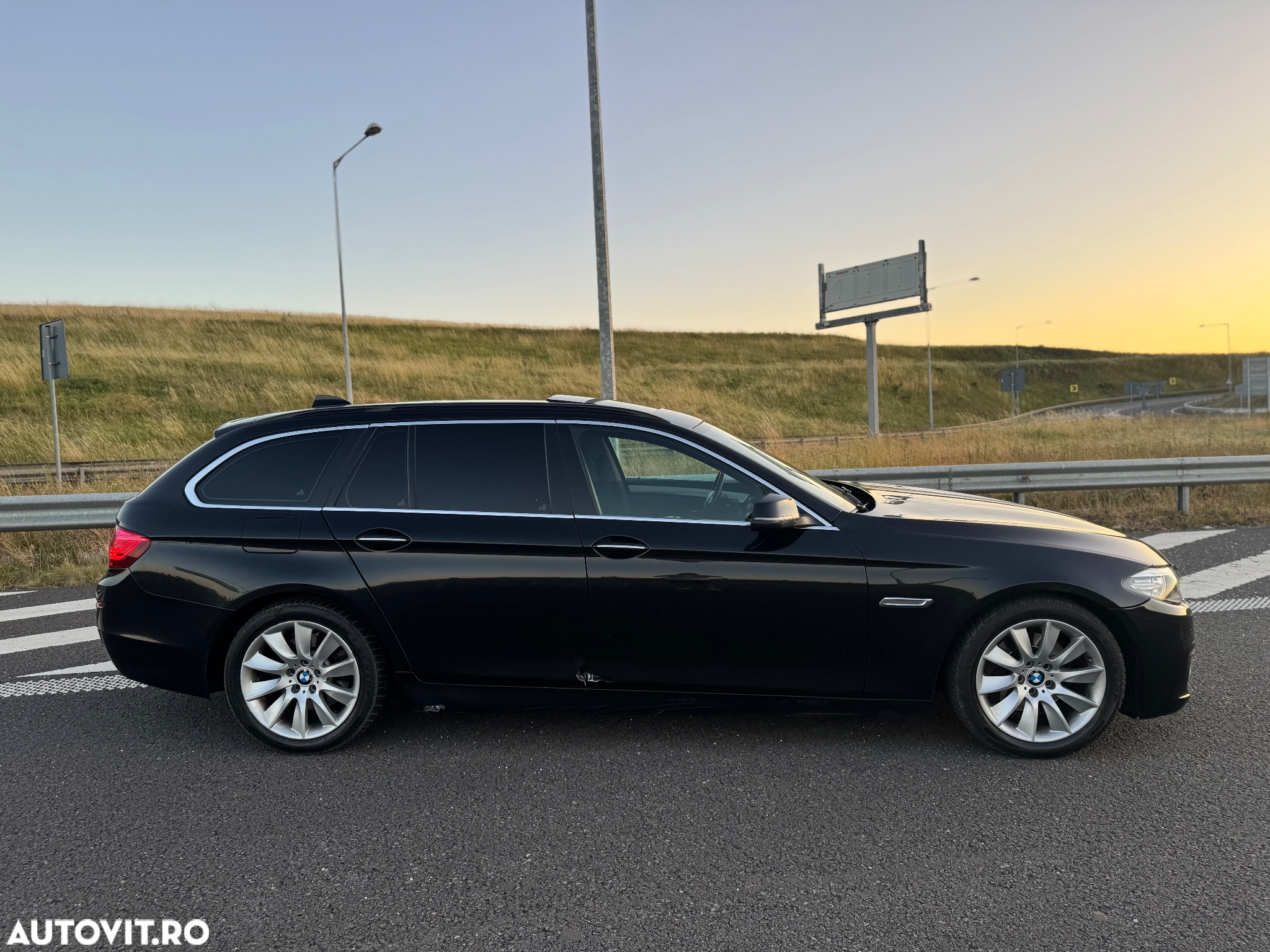 BMW Seria 5 520d Touring Aut. - 8