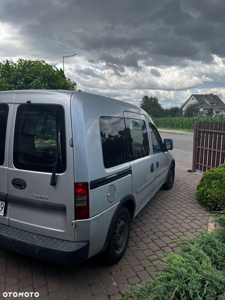 Opel Combo Tour N-Joy - 5