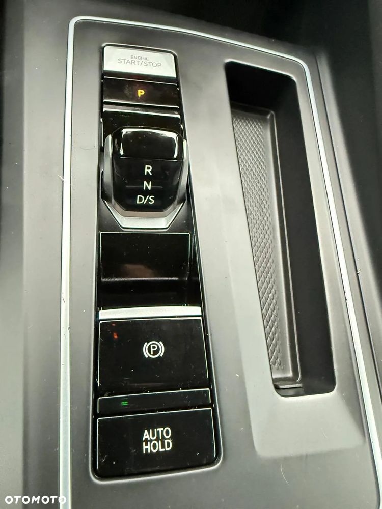 Volkswagen Golf 1.5 eTSI OPF DSG Active - 29