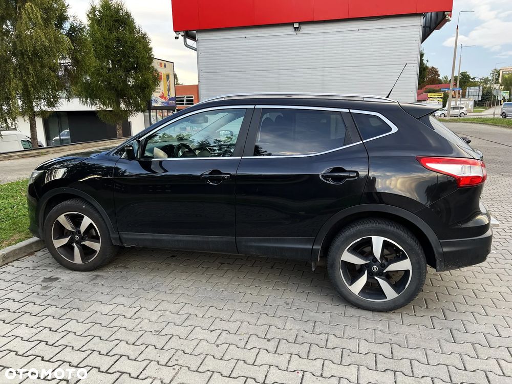 Nissan Qashqai 1.2 DIG-T N-Connecta Xtronic EU6 - 2