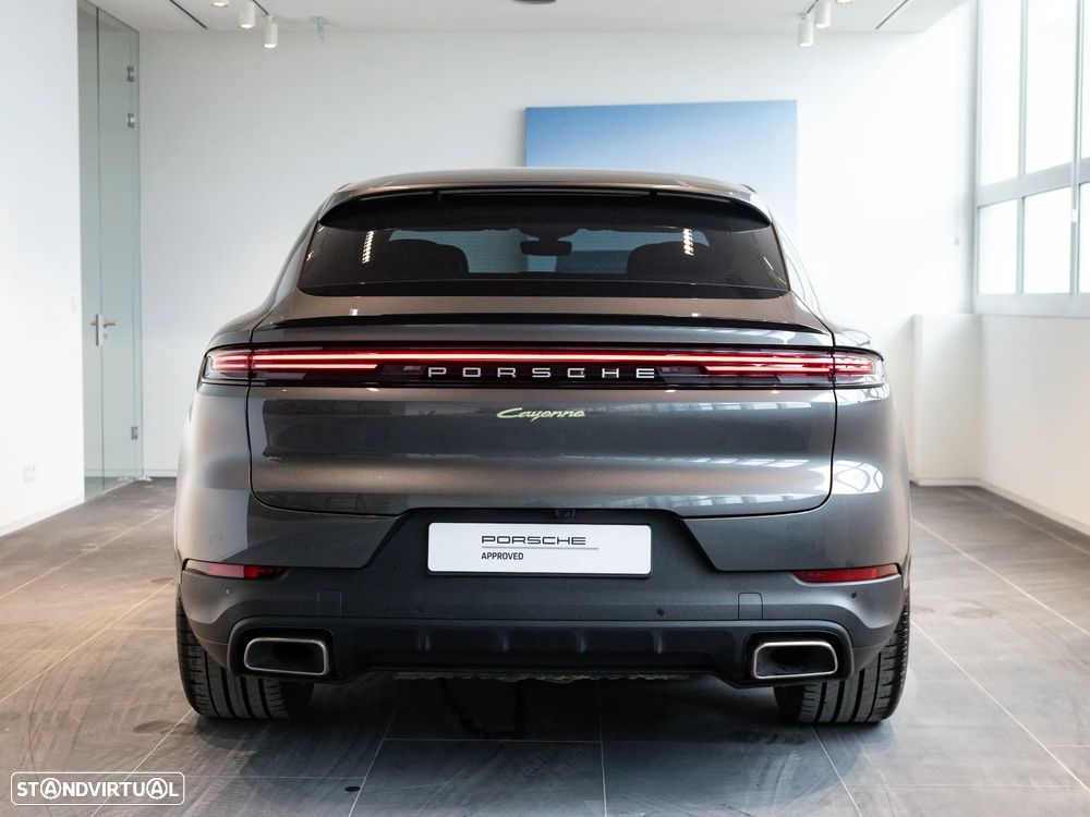 Porsche Cayenne Coupé E-Hybrid - 4