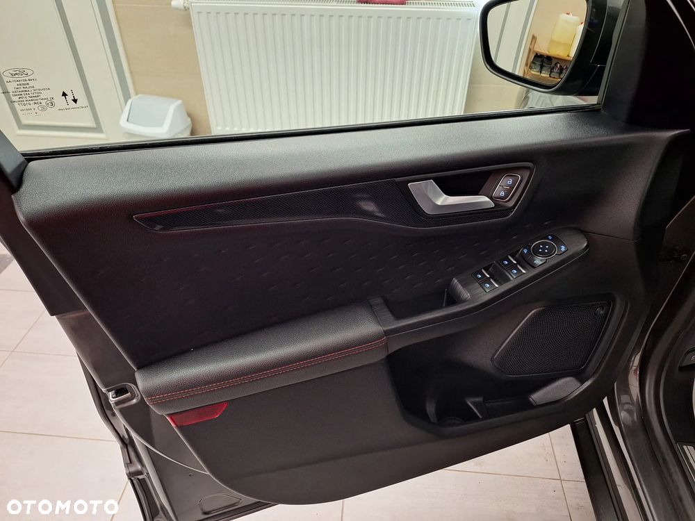 Ford Kuga - 19