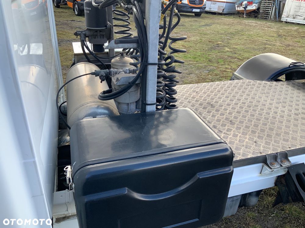 Mercedes-Benz SPRINTER 519 CDI - 16