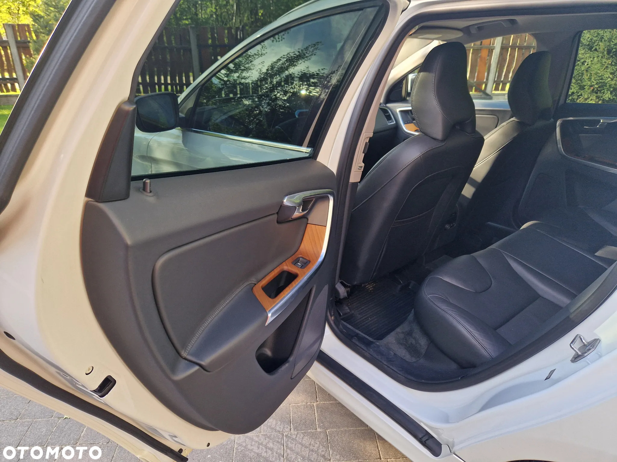 Volvo XC 60 T6 AWD Drive-E Summum - 23