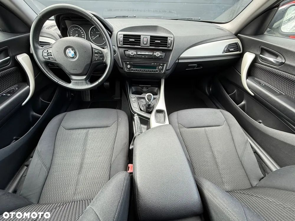 BMW Seria 1 114d Sport Line - 12