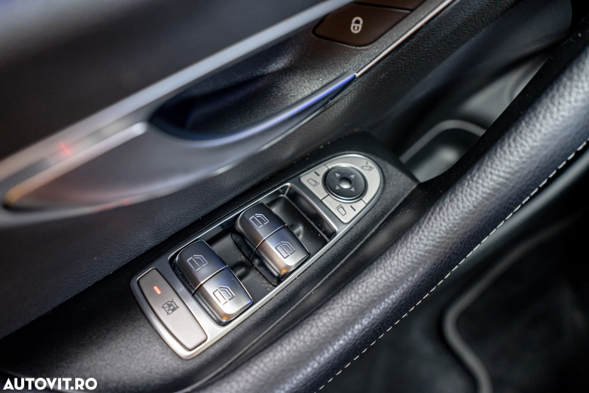 Mercedes-Benz E 220 d 9G-TRONIC - 18
