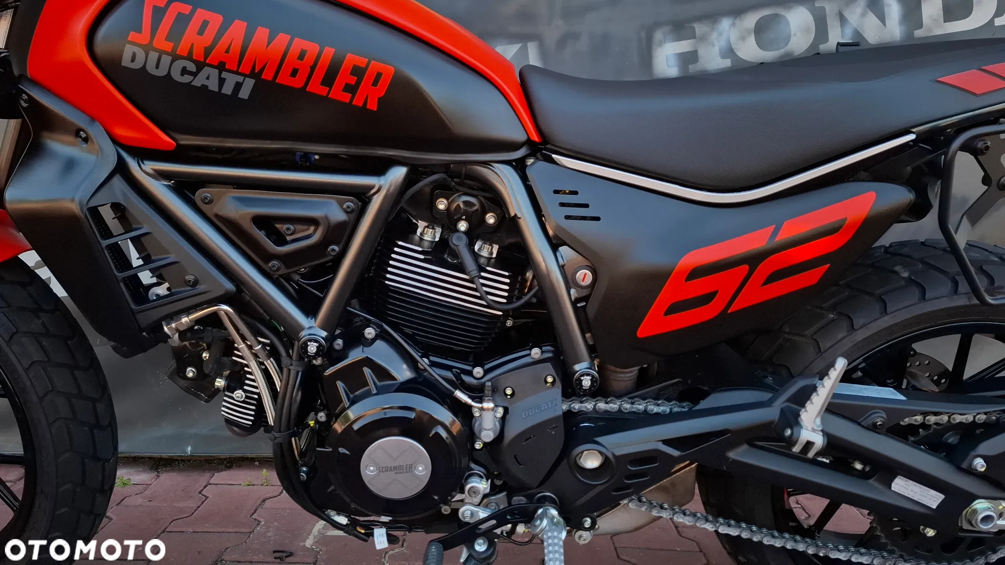 Ducati Scrambler - 12