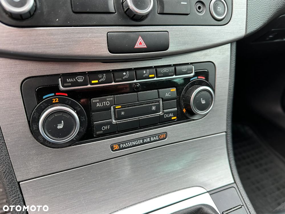 Volkswagen Passat Variant - 13