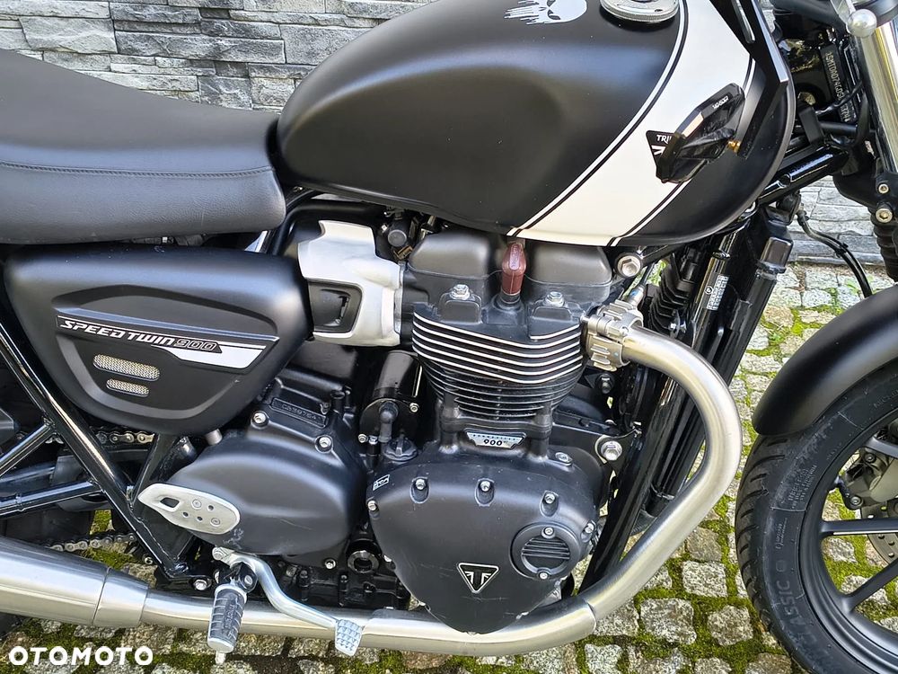 Triumph Speed Twin - 17