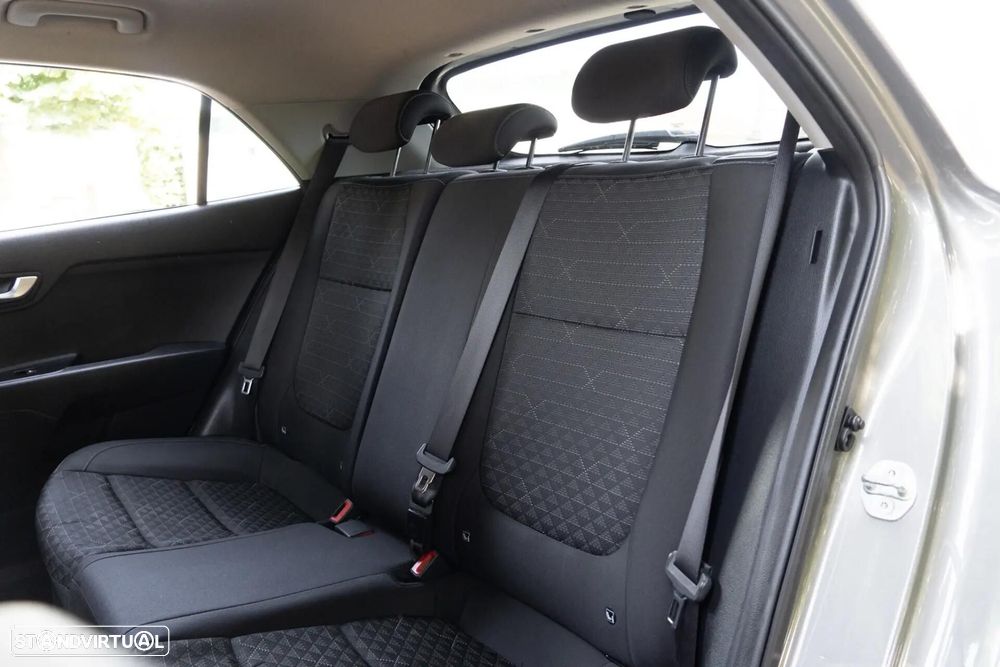 Kia Rio 1.0 T-GDi Wave - 10
