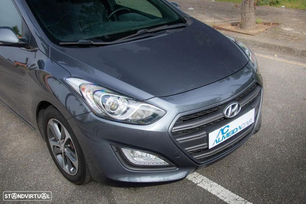 Hyundai i30 SW 1.6 CRDi GO! - 41
