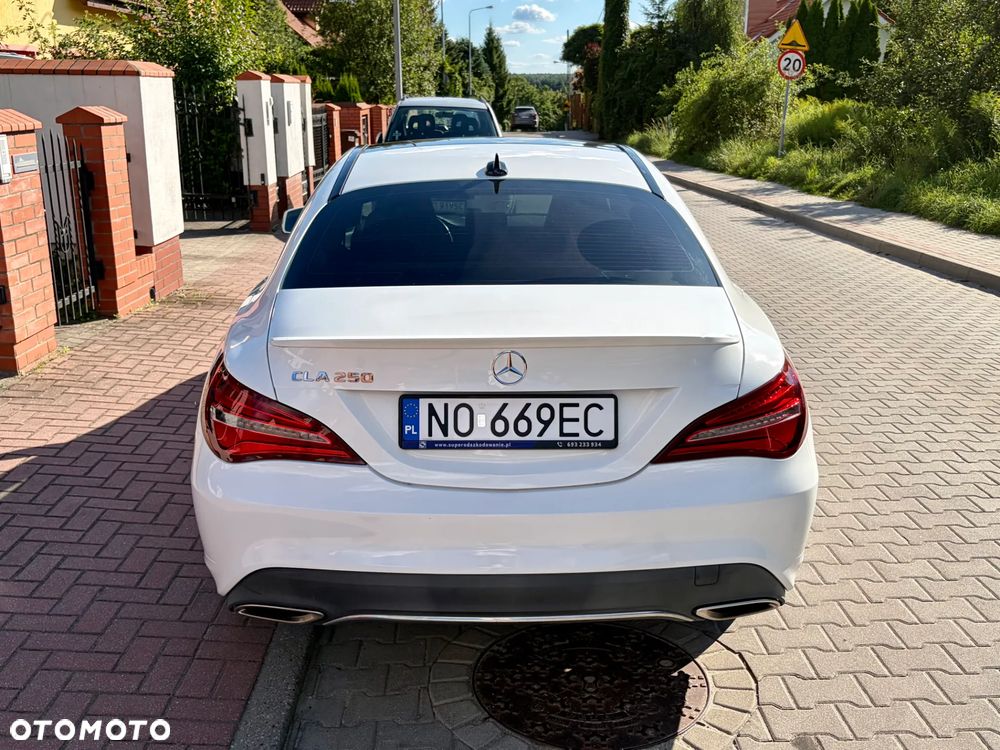Mercedes-Benz CLA 250 7G-DCT - 5