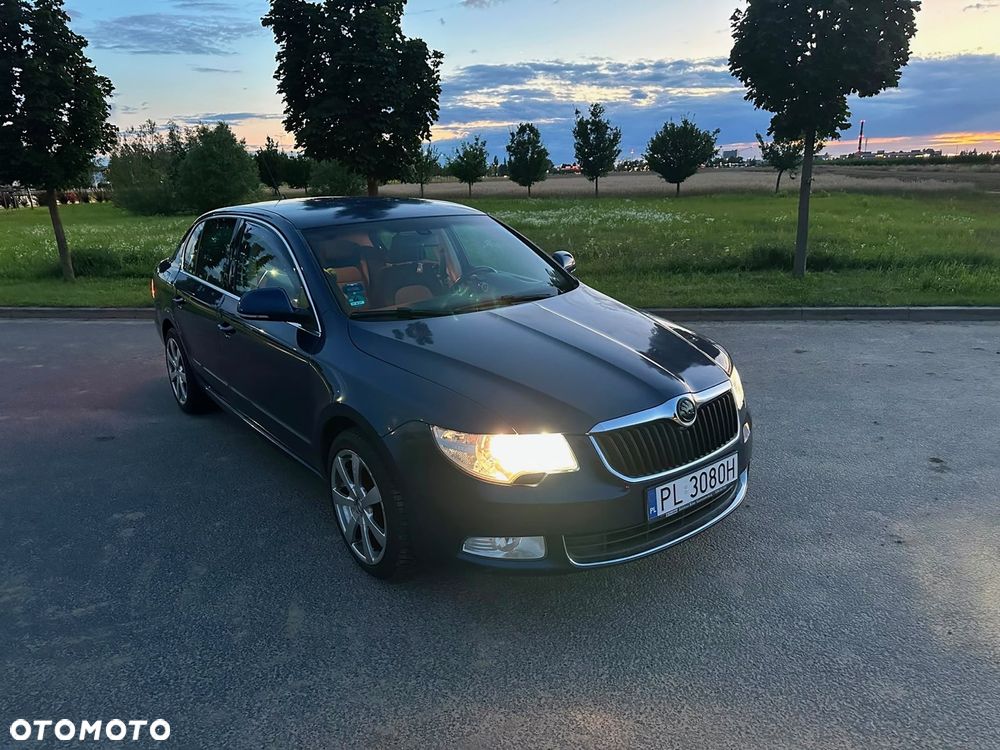 Skoda Superb 2.0 TDI Ambition - 10