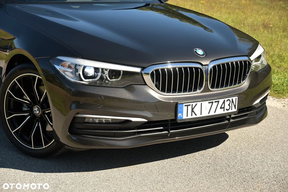 BMW Seria 5 520d Sport Line - 14