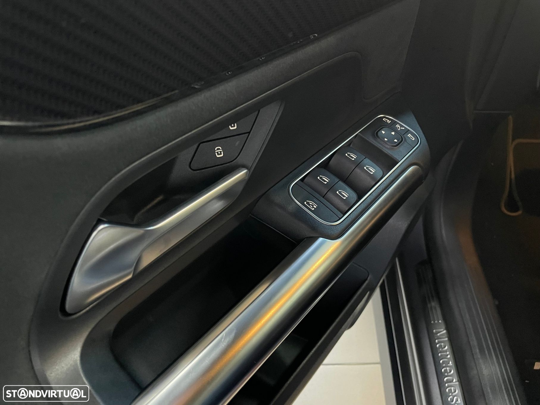 Mercedes-Benz GLA 180 d AMG Line - 34