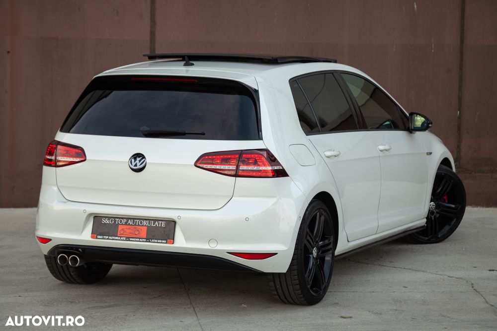 Volkswagen Golf - 5