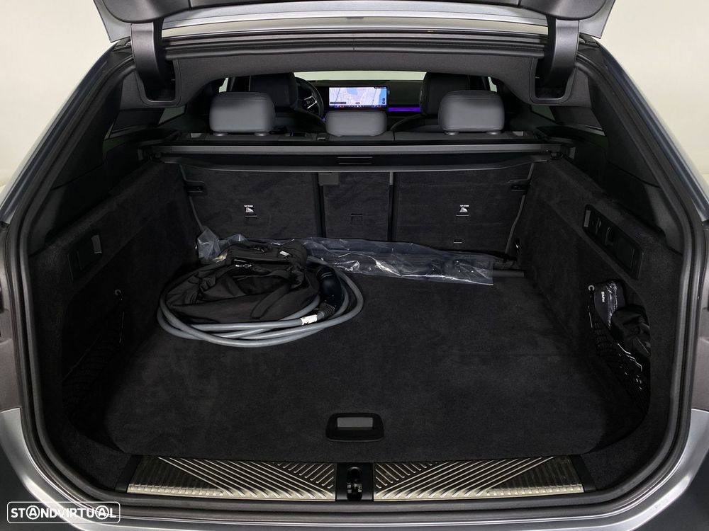 BMW i5 M60 xDrive Pack Desportivo M Pro - 9