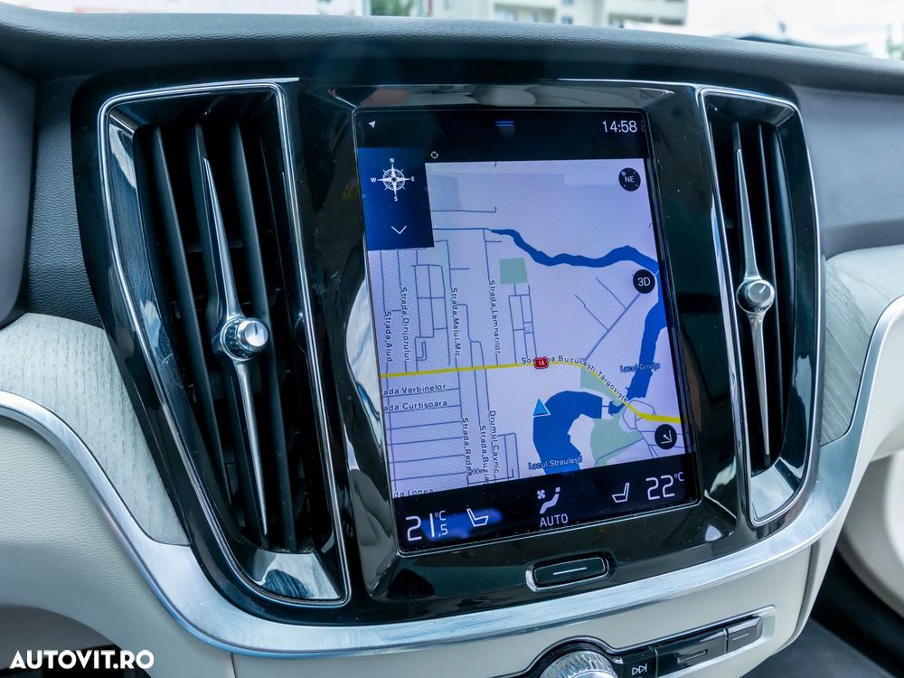 Volvo V60 T6 AWD Recharge Geartronic Inscription - 28