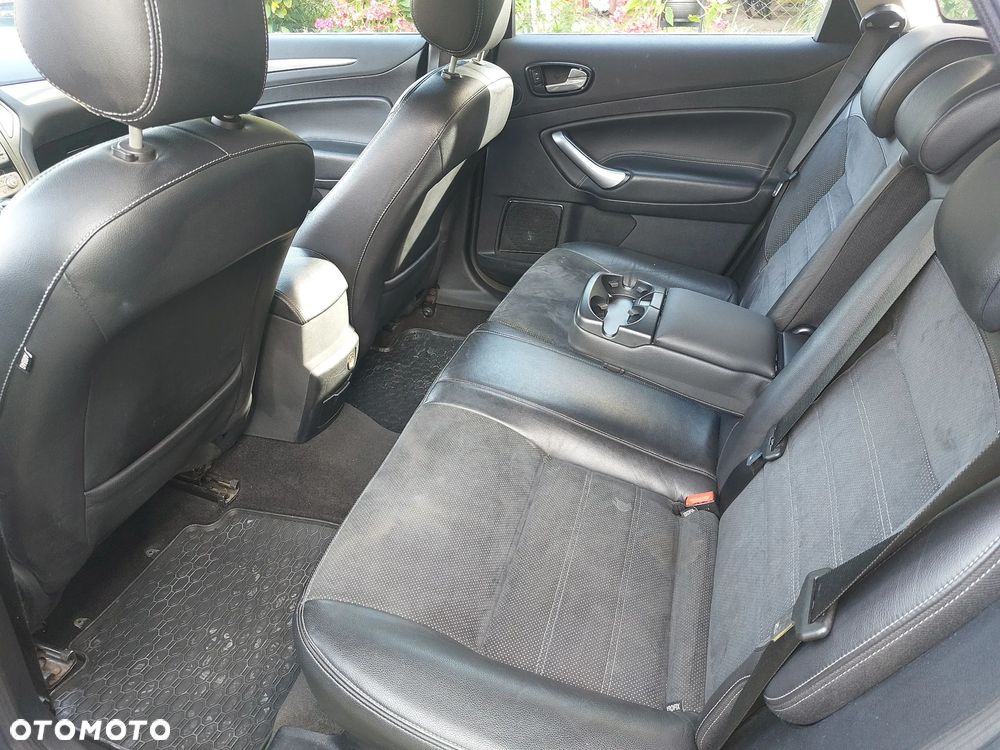 Ford Mondeo 2.0 TDCi Titanium X - 22