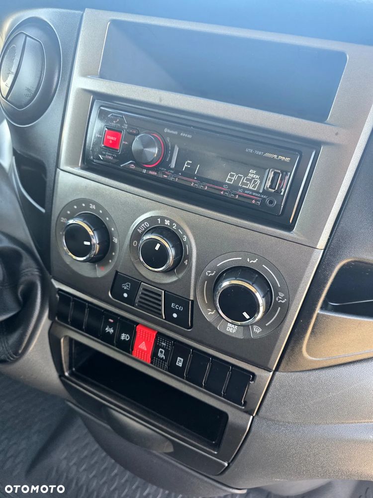 Iveco IVECO 35S13 2.3 HPI ŚREDNI WYSOKI KLIMA WEBASTO 193 T/KM PRZEBIEGU GWARANCJA - 27