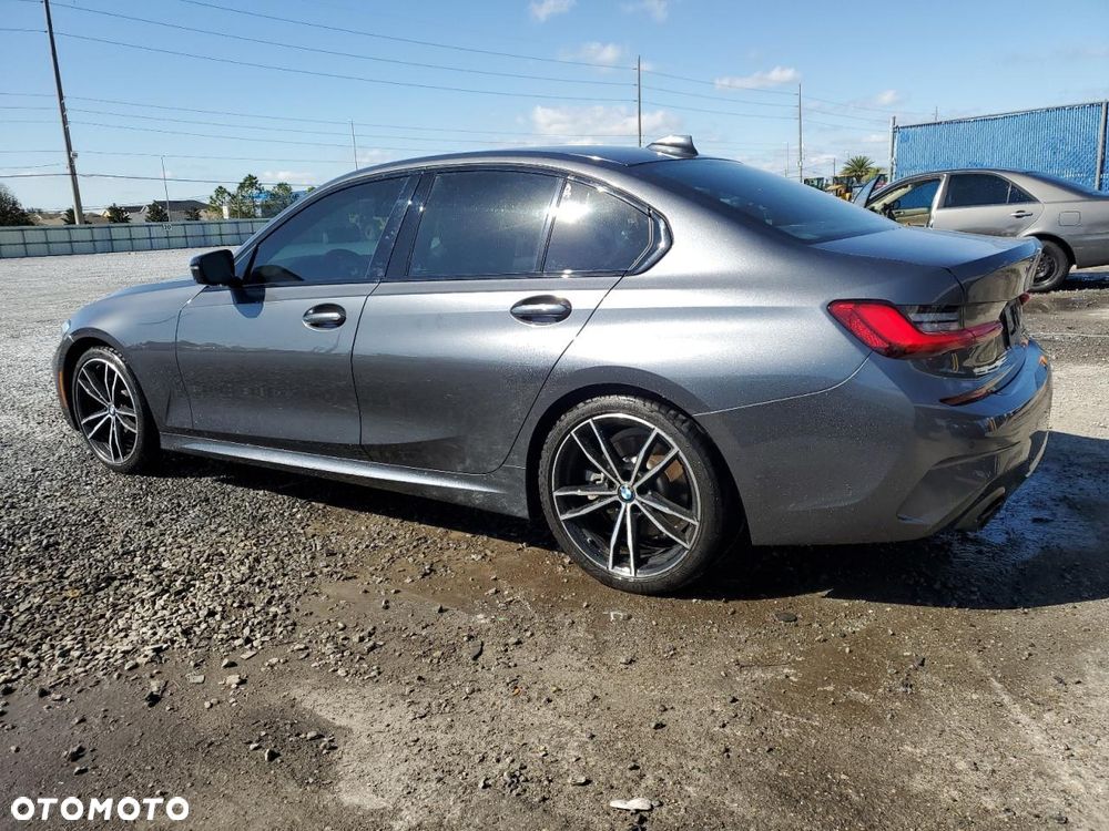 BMW Seria 3 330i xDrive M Sport sport - 4