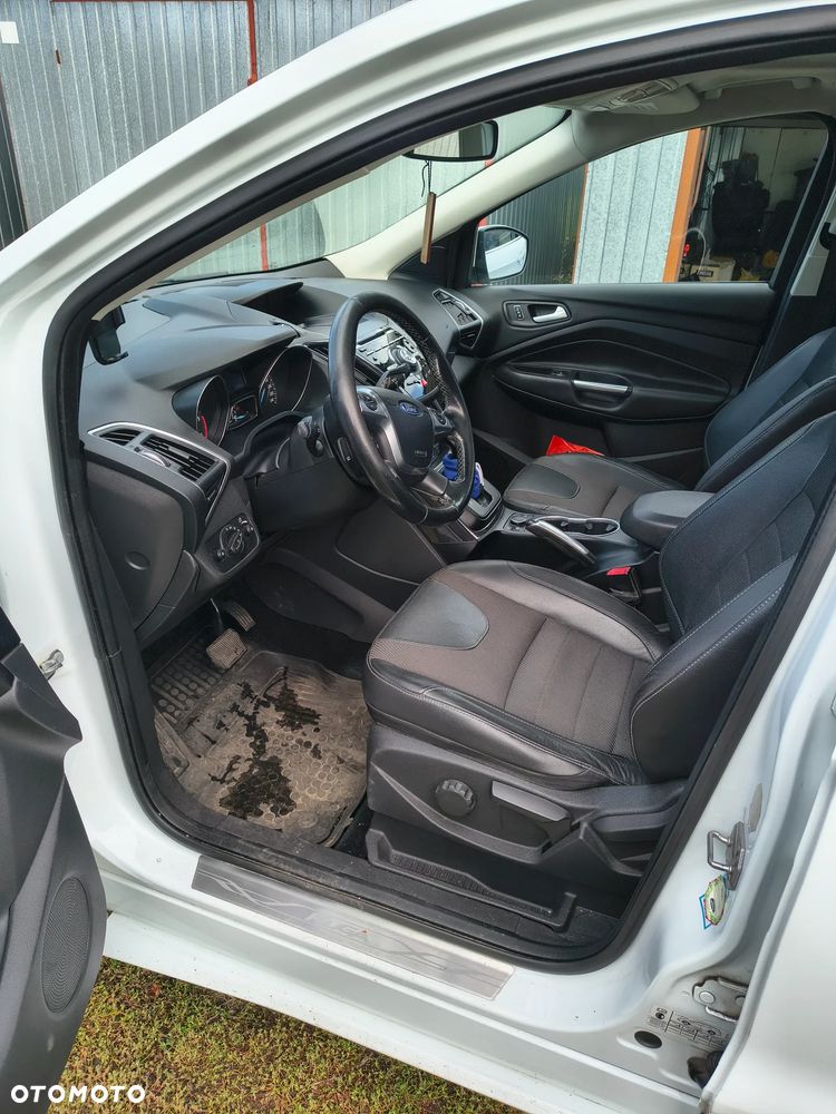Ford Kuga - 9