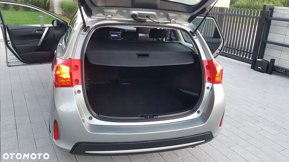 Toyota Auris 1.4 D-4D Comfort - 14