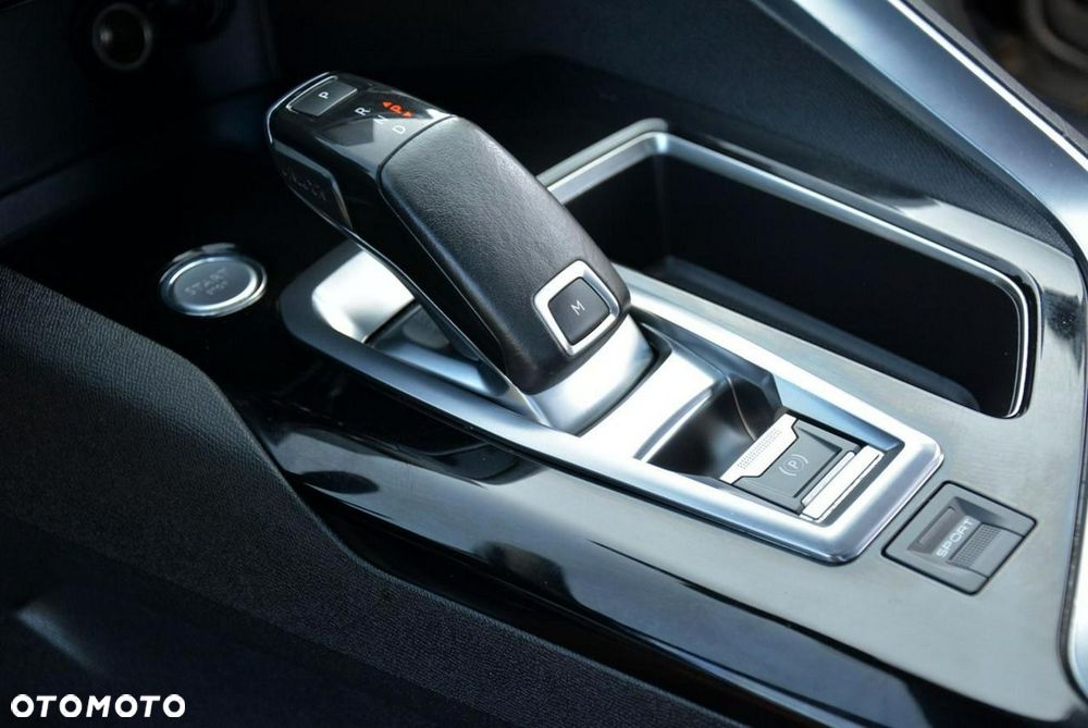 Peugeot 5008 2.0 BlueHDI GT S&S EAT8 - 33