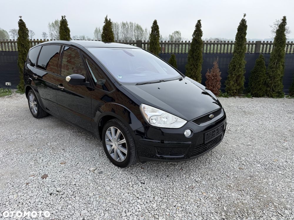 Ford S-Max - 12