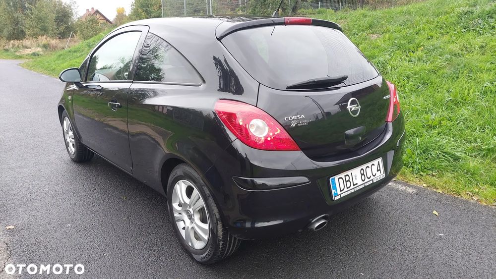 Opel Corsa 1.2 16V Cosmo EasyTronic - 4