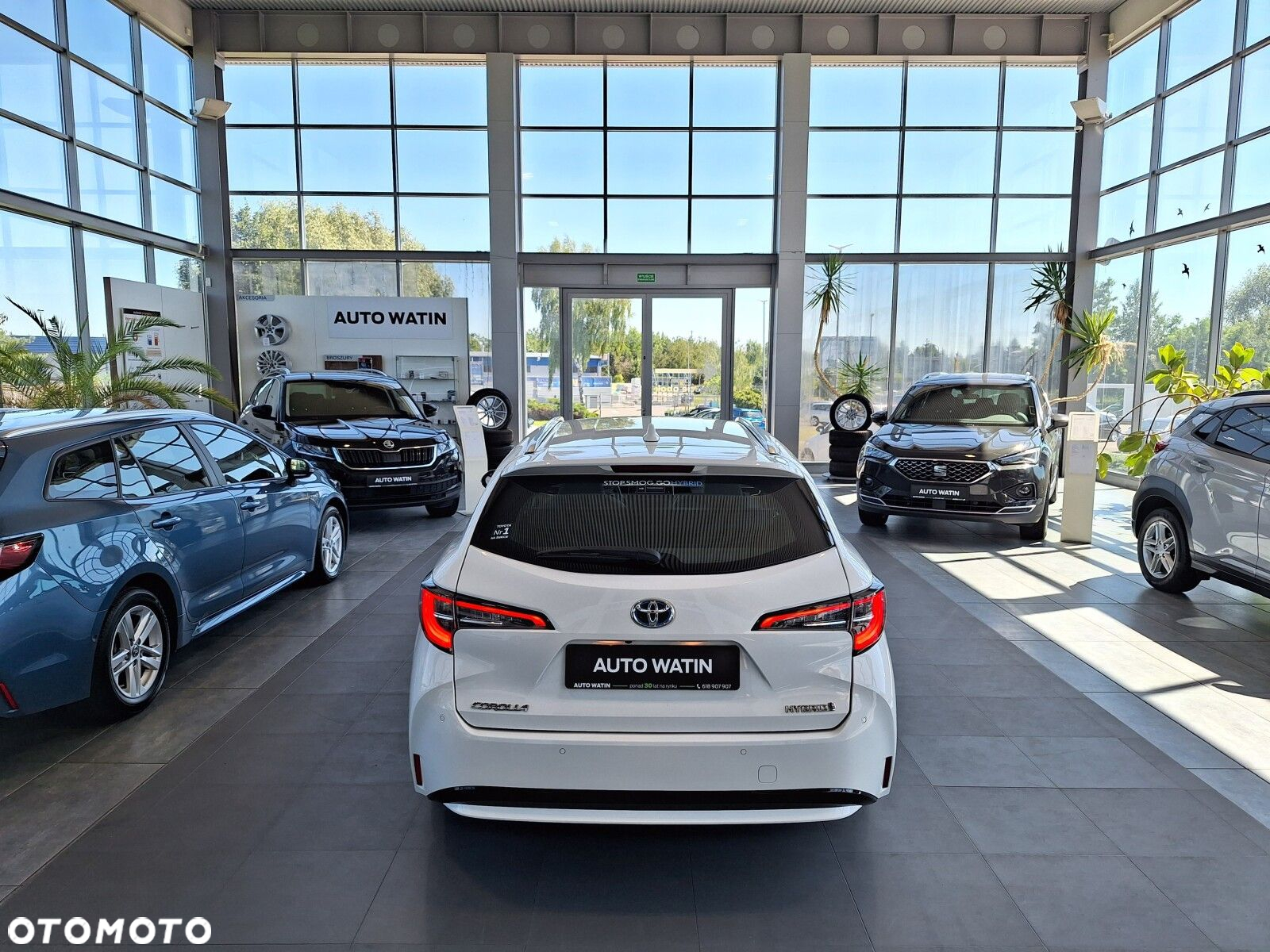 Toyota Corolla 1.8 Hybrid Comfort - 8
