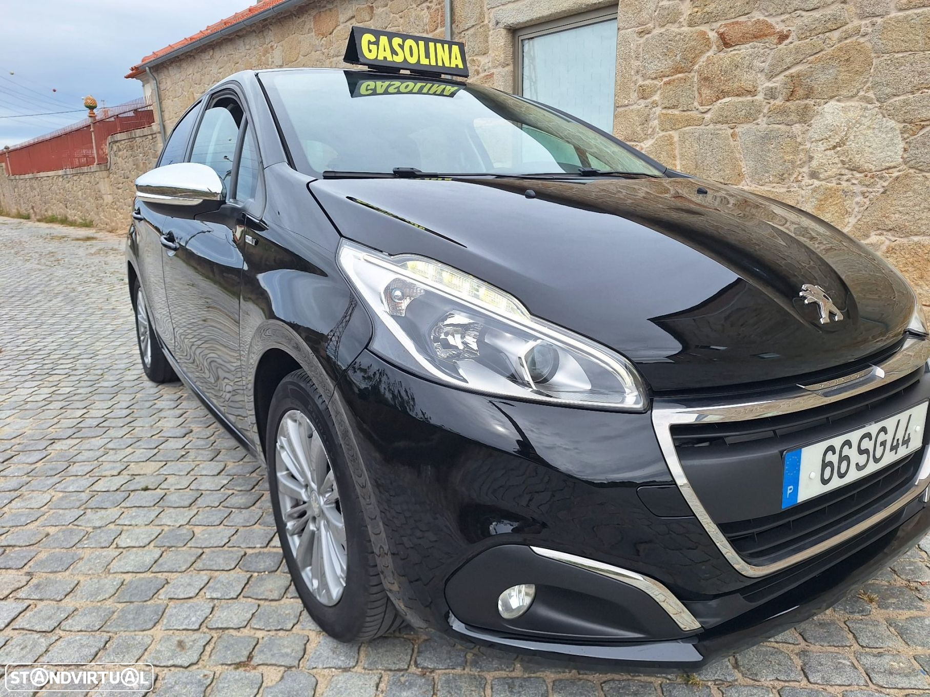 Peugeot 208 1.2 PureTech Style - 3