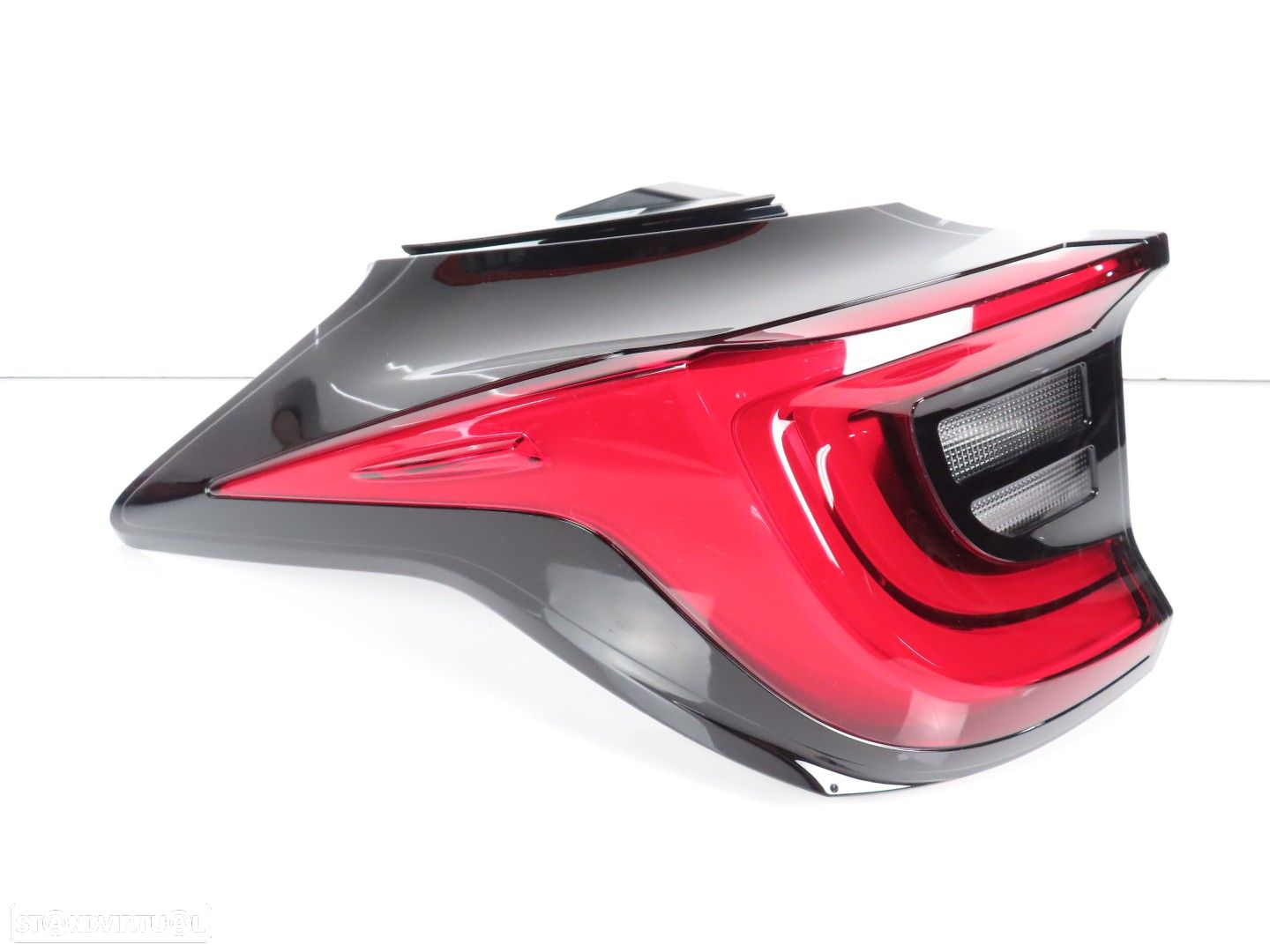 Farolim Led Esquerdo/Trás Seminovo/ Original TOYOTA Yaris IV (_P21_, _PA1_, _PH1... - 2