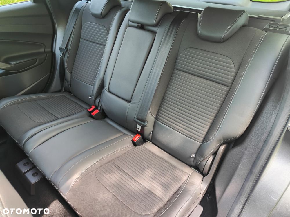Ford Kuga - 23