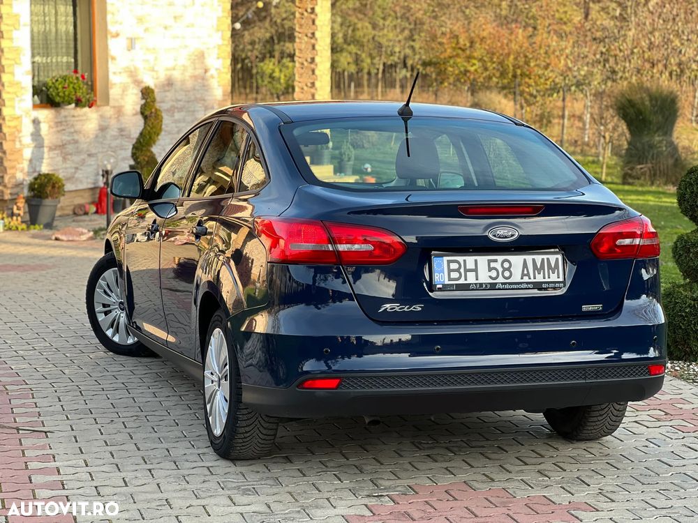 Ford Focus 1.0 EcoBoost Trend - 4