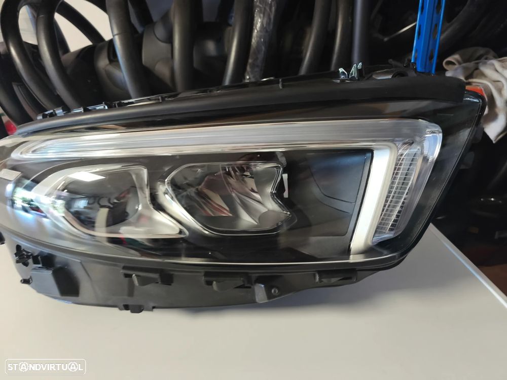 Farol direito Led high Performance Mercedes w177 - 2