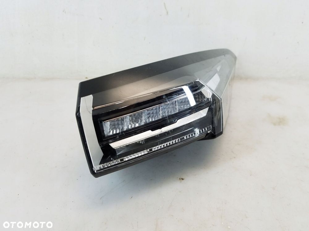 lampa tył peugeot 308 iii t10 kombi - 8