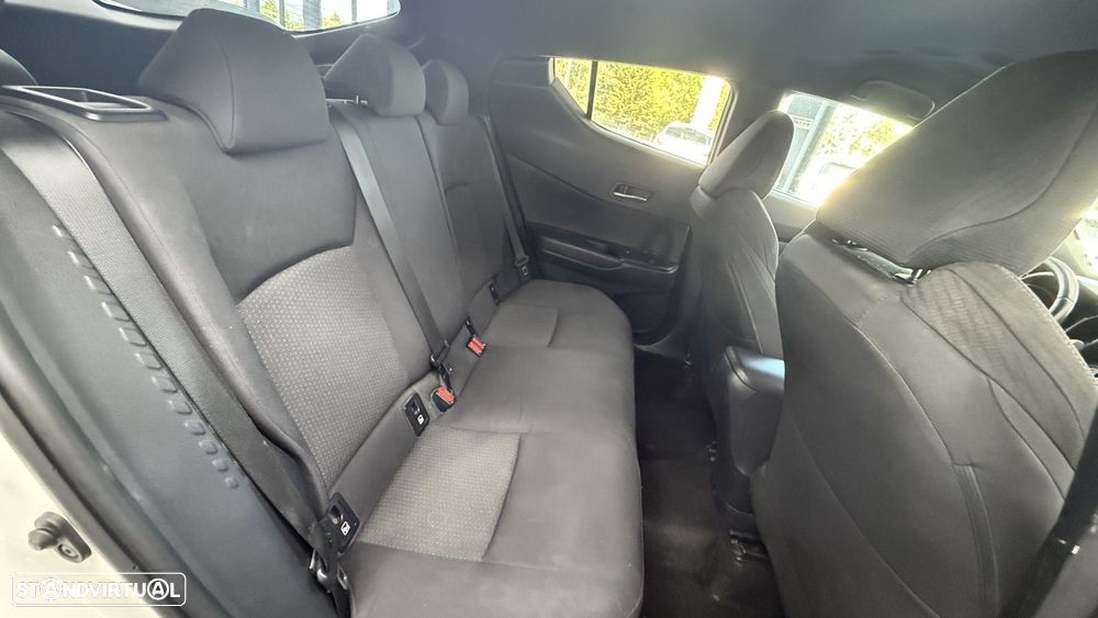 Toyota C-HR 1.8 Hybrid Square Collection - 18