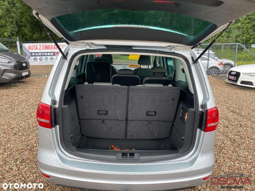 Volkswagen Sharan 2.0 TDI DPF BlueMotion Comfortline - 21