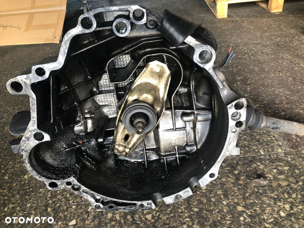 NA SPRZEDAŻ  SKRZYNIA BIEGÓW  VW PASSAT B5 1,9TDI  EEN